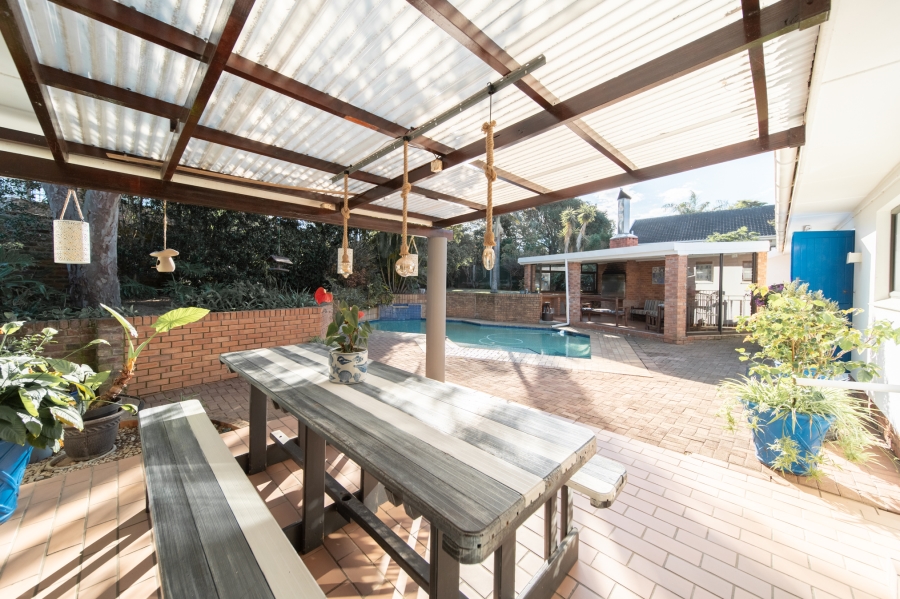 4 Bedroom Property for Sale in Bonza Bay Eastern Cape